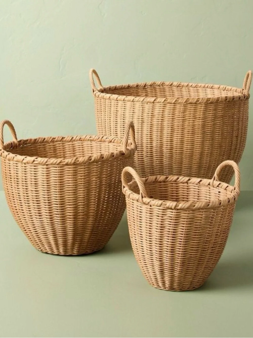 NEW!Large Round Woven Rattan Storage Basket w/ Handles-Hearth & Hand w/Magnolia